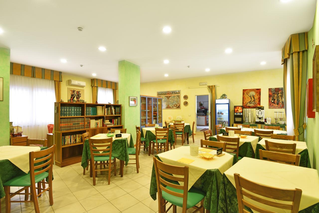 Hotel Villa Olga Caorle Exterior photo
