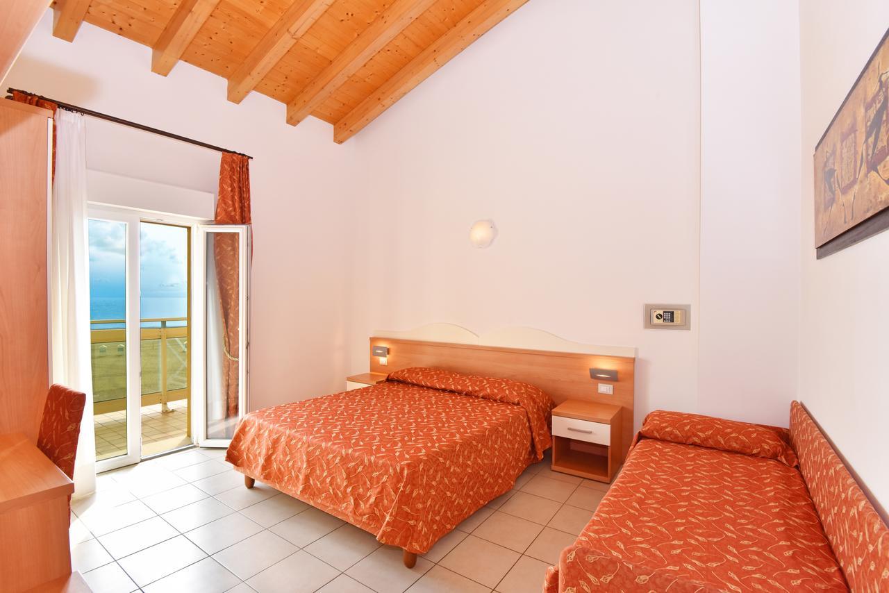Hotel Villa Olga Caorle Exterior photo
